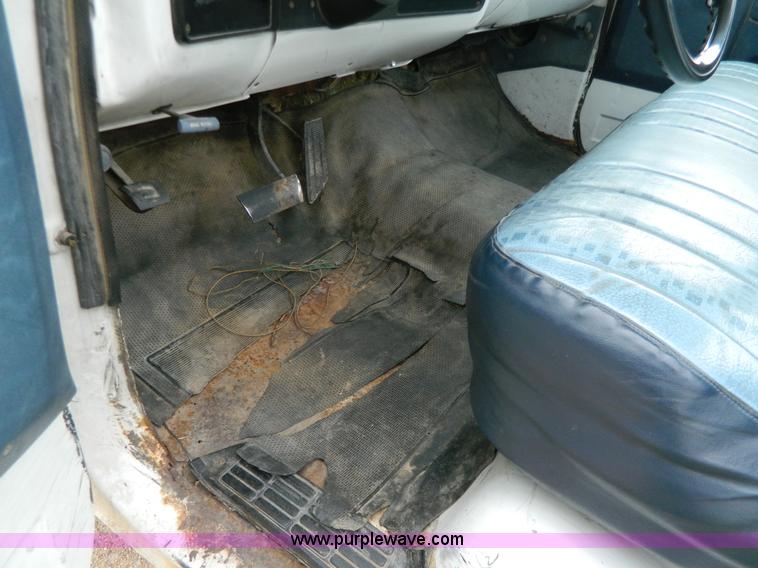 image for item W9033 1985 Chevrolet Custom Deluxe 10 pickup truck