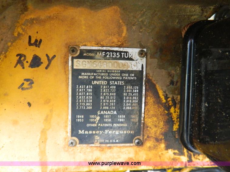 image for item W9034 Massey-Ferguson 2135 turf tractor