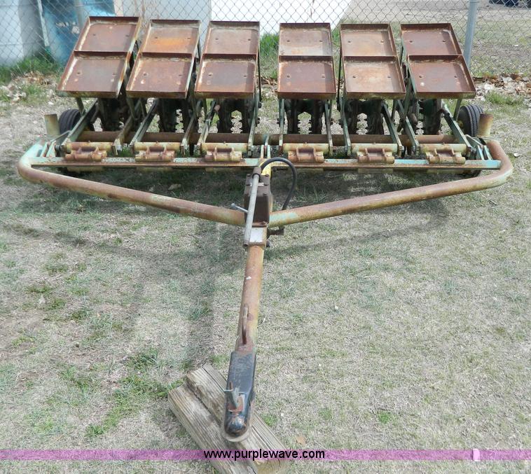 image for item W9040 Ryan Renovator