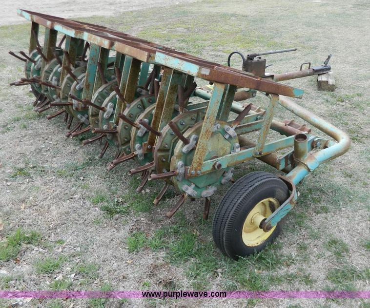 image for item W9040 Ryan Renovator