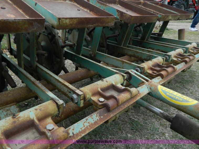 image for item W9040 Ryan Renovator