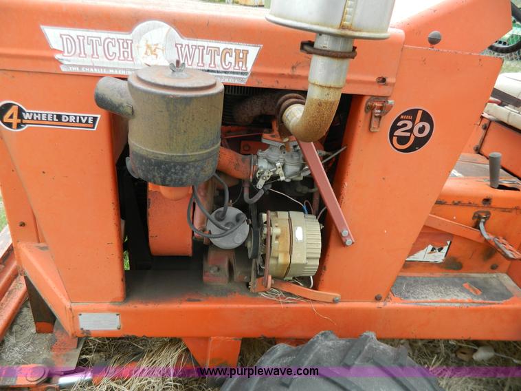 image for item W9041 Ditch Witch J20-D trencher