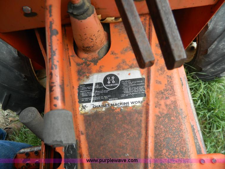 image for item W9041 Ditch Witch J20-D trencher
