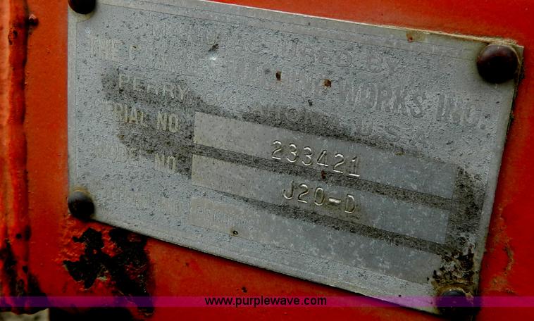 image for item W9041 Ditch Witch J20-D trencher