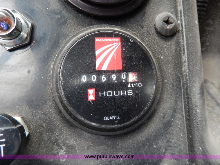 image for item W9979 1998 Cushman utility vehicle