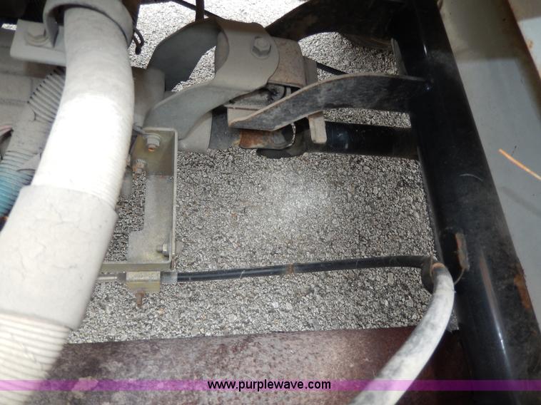 image for item W9979 1998 Cushman utility vehicle