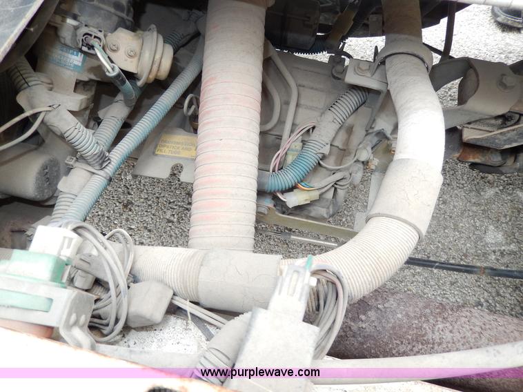 image for item W9979 1998 Cushman utility vehicle