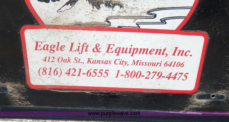 image for item W9979 1998 Cushman utility vehicle