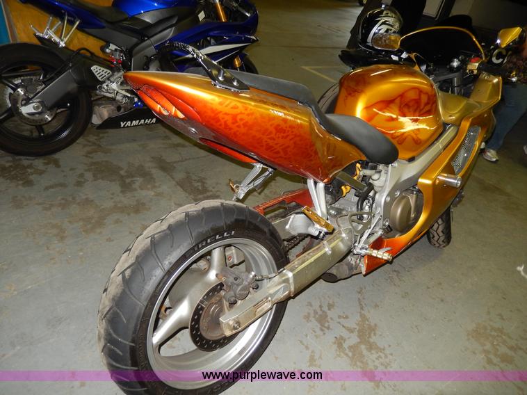 image for item X9502 2006 Honda CBR600FR motorcycle