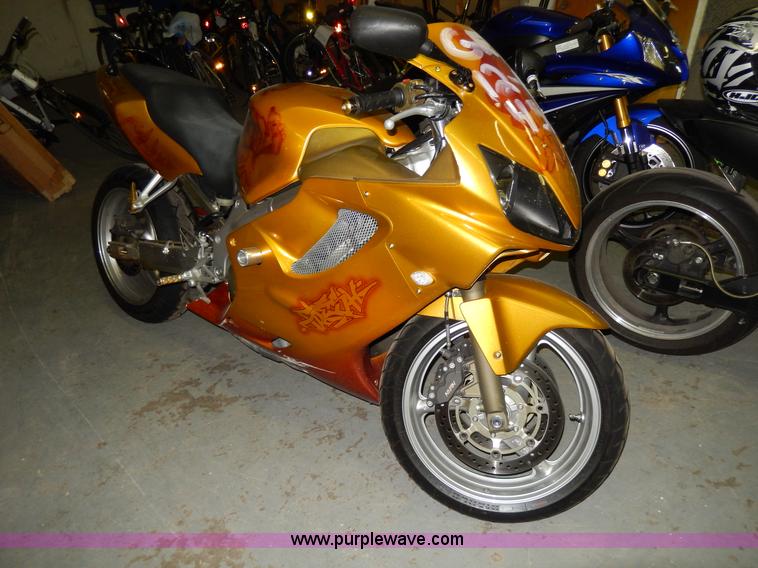 image for item X9502 2006 Honda CBR600FR motorcycle