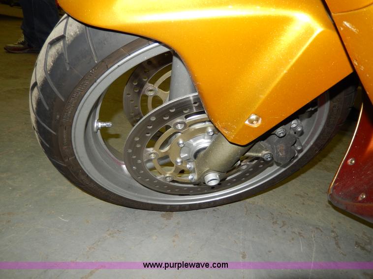 image for item X9502 2006 Honda CBR600FR motorcycle
