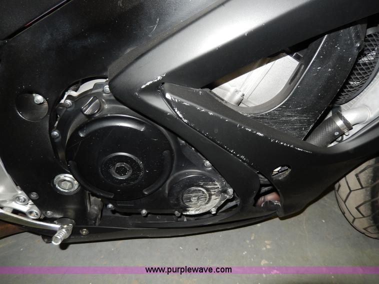 image for item X9503 2006 Suzuki R600 motorcycle