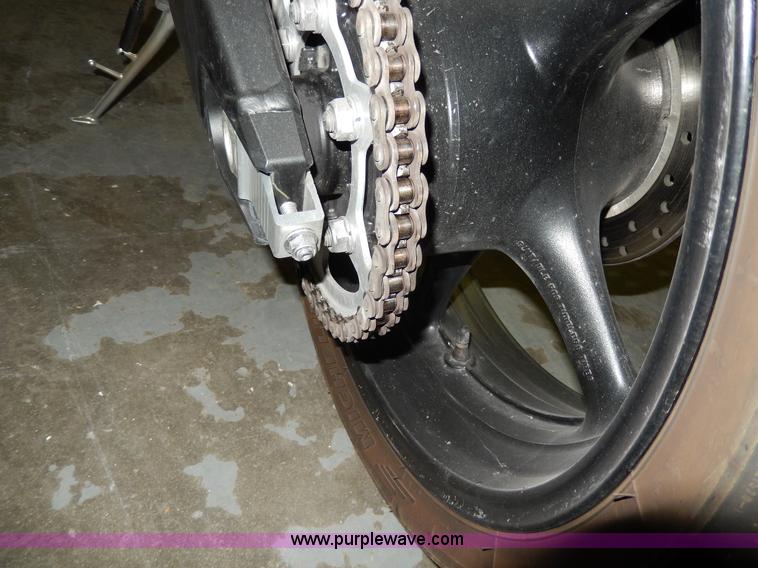 image for item X9504 2007 Yamaha R6 motorcycle