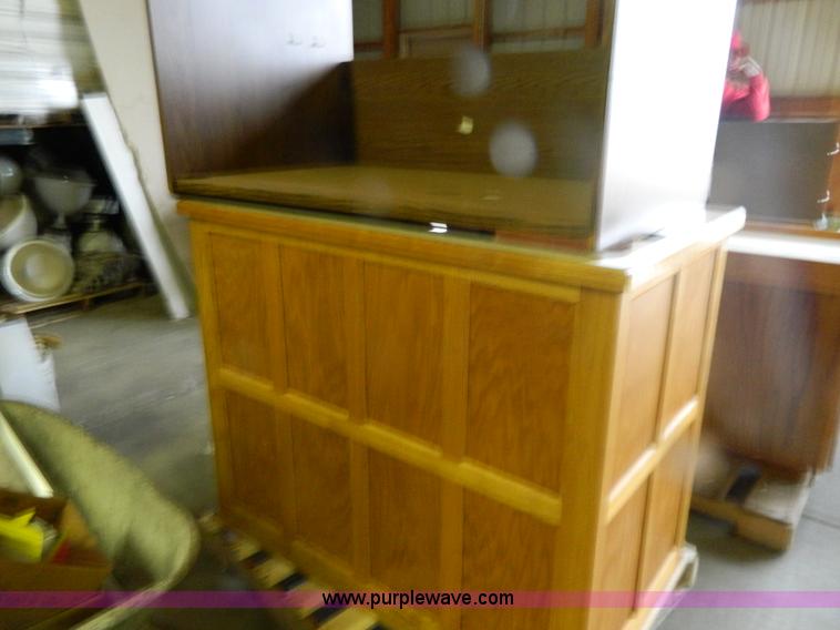 image for item Y9345 Oak cabinets