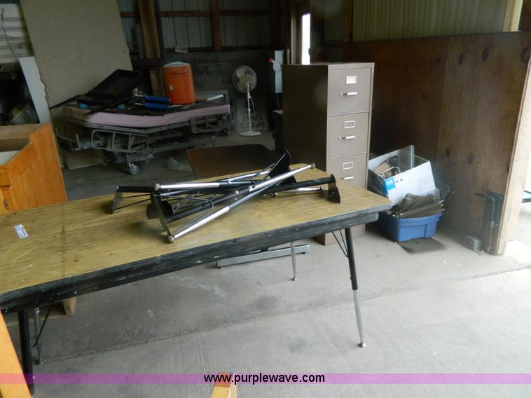 image for item Y9346 (4) tables