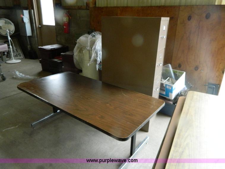 image for item Y9346 (4) tables