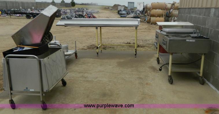 image for item Y9347 Assorted kitchen supplies