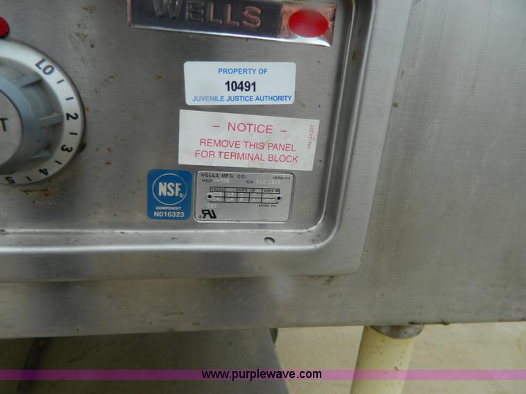 image for item Y9347 Assorted kitchen supplies