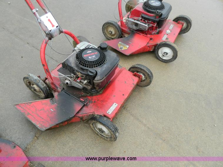 image for item Y9355 (4) push mowers