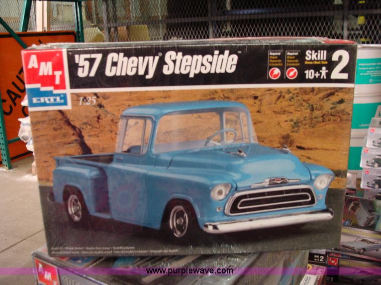 image for item Y9357 Assorted scale models