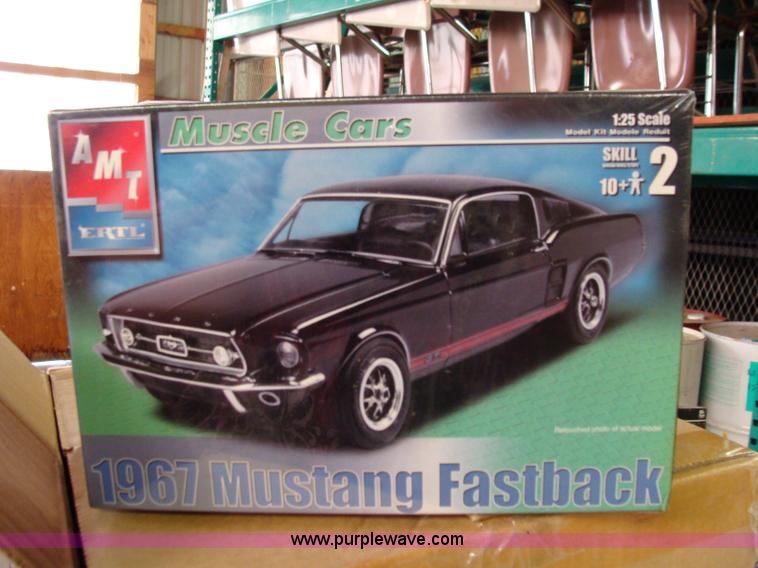 image for item Y9357 Assorted scale models