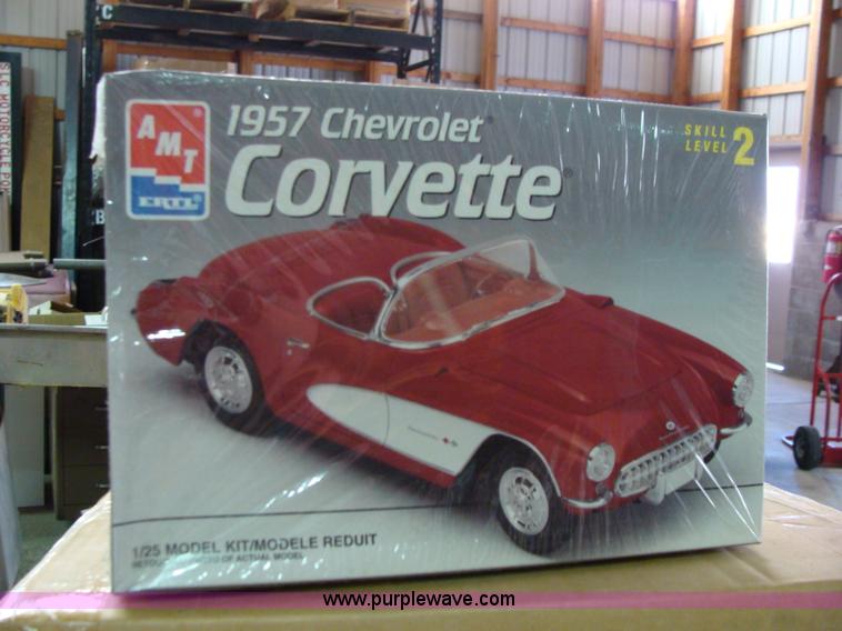 image for item Y9357 Assorted scale models