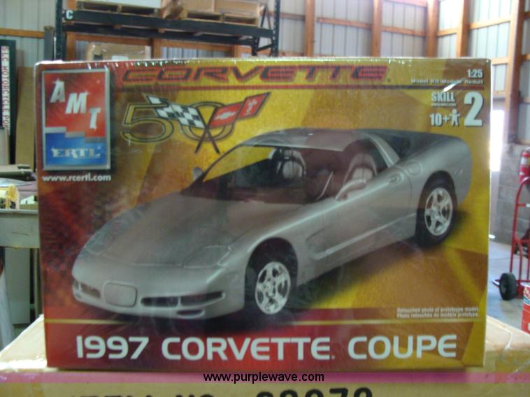 image for item Y9357 Assorted scale models