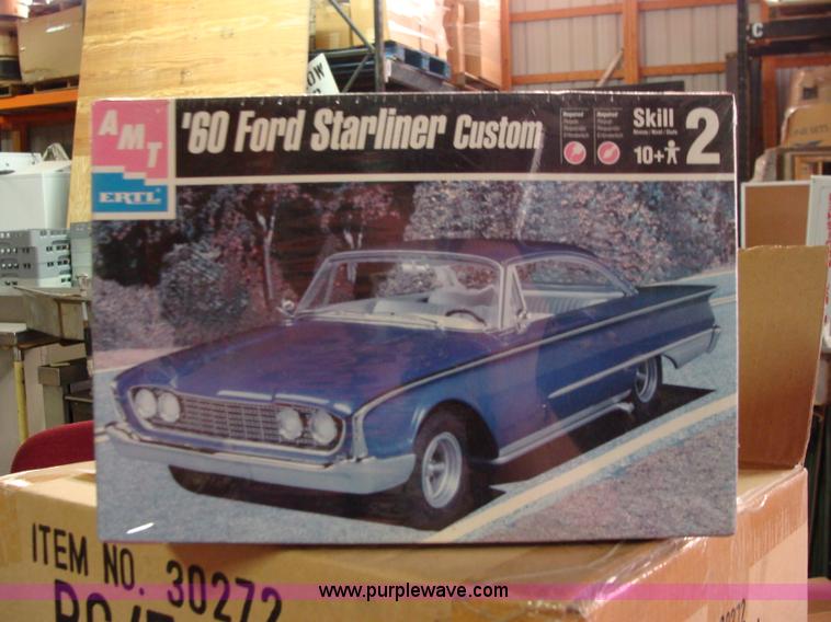 image for item Y9357 Assorted scale models