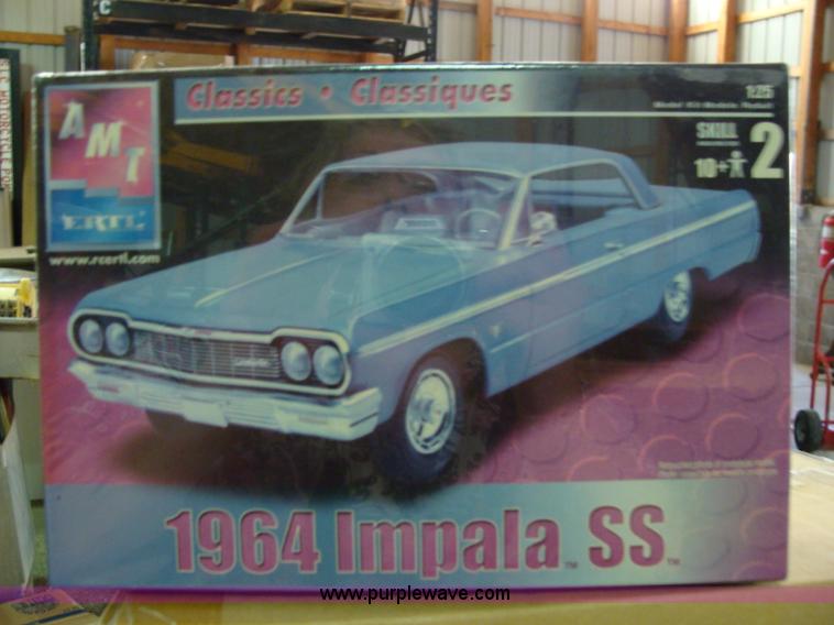 image for item Y9357 Assorted scale models