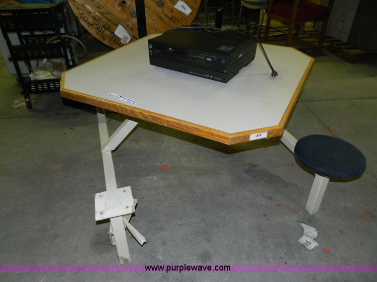 image for item Y9363 Catering table