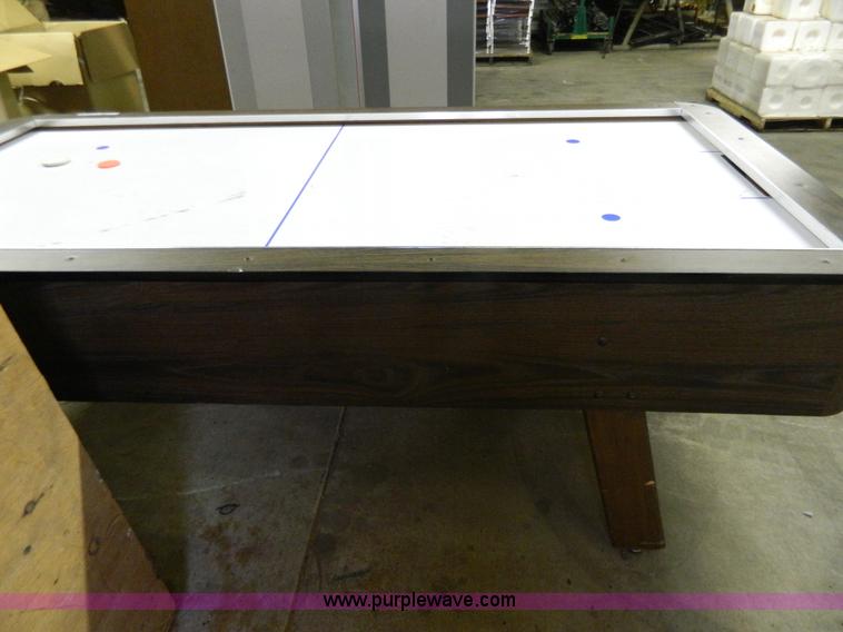 image for item Y9368 American Shuffleboard hockey table