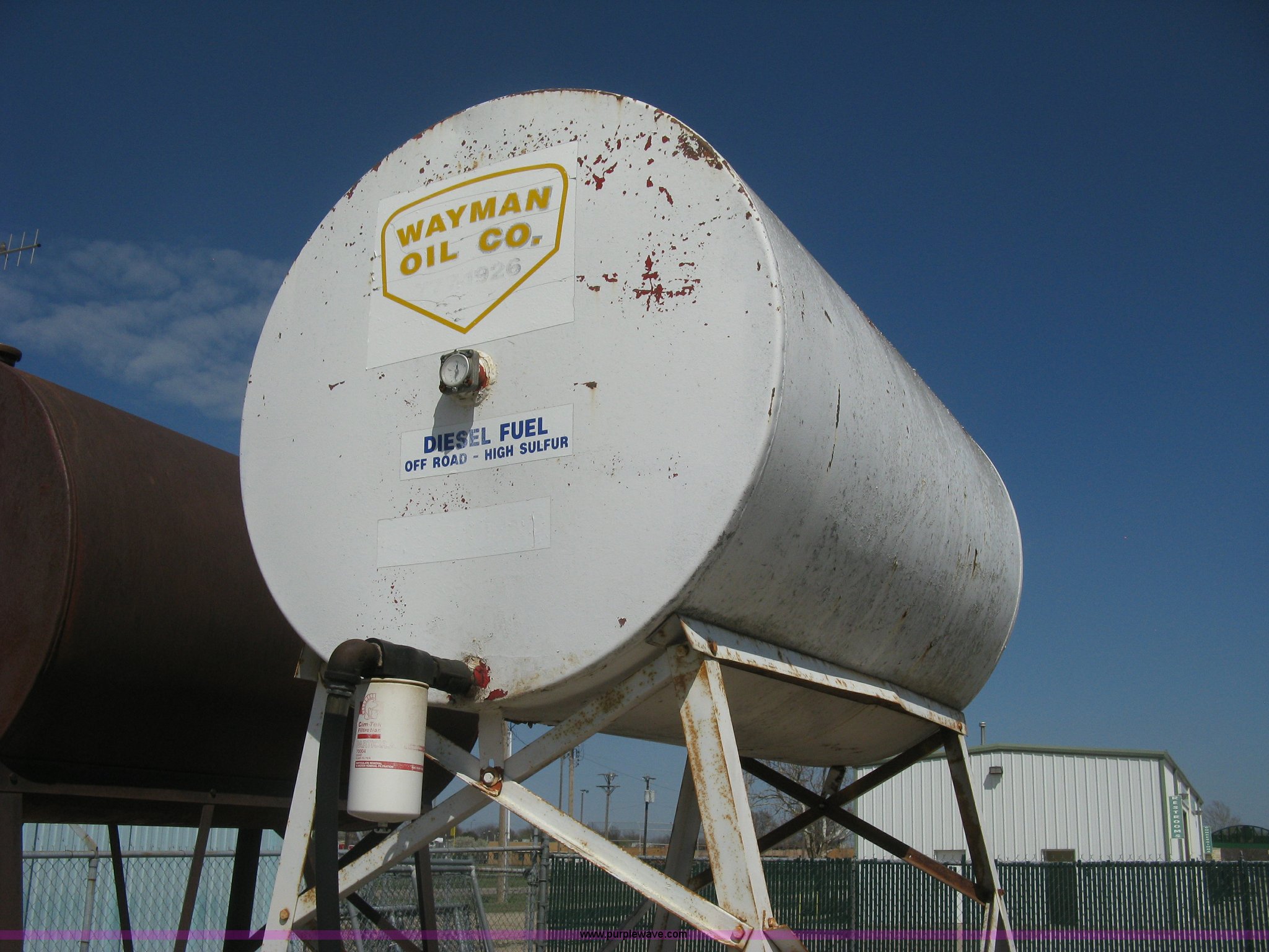 Gravity flow fuel tank in Mulvane, KS Item AG9819 sold Purple Wave