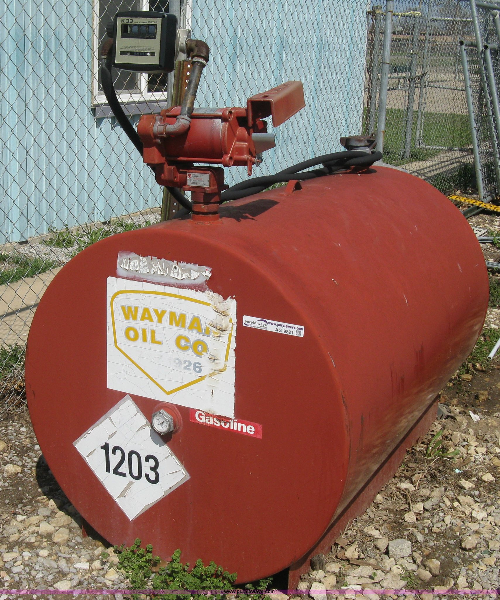 Skid mounted fuel tank in Mulvane, KS Item AG9821 sold Purple Wave