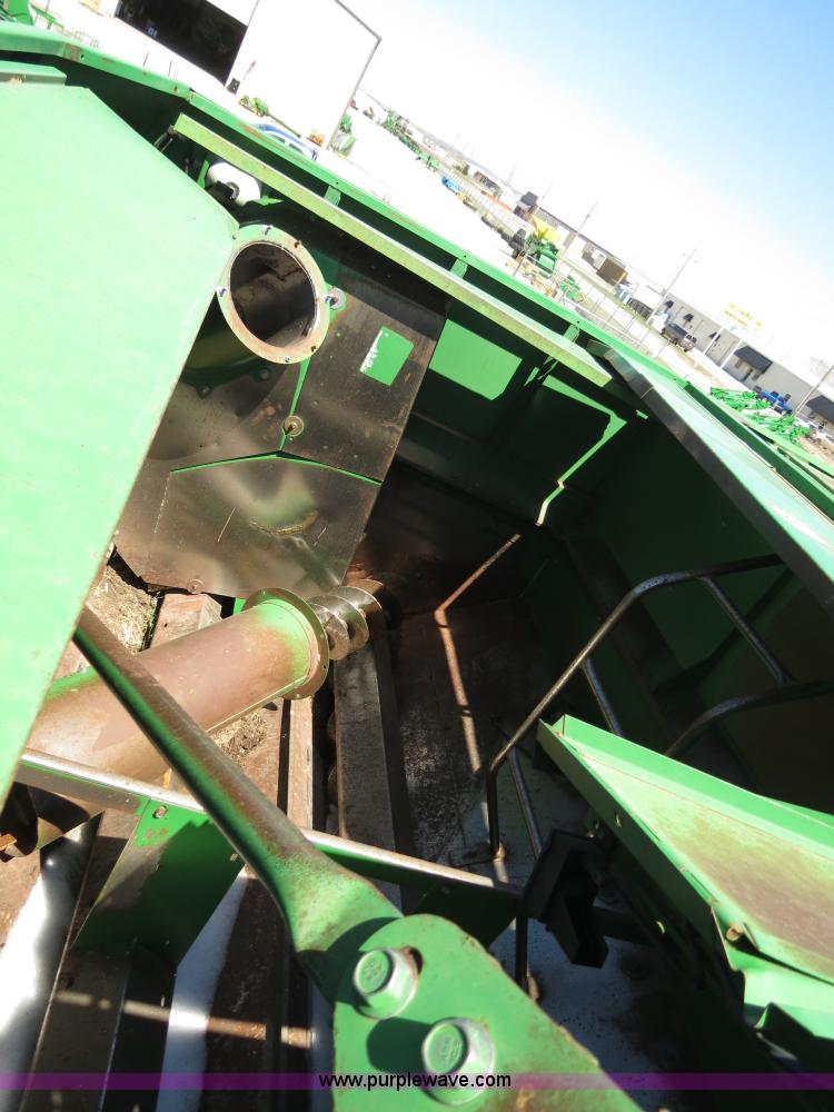 image for item B4733 1990 John Deere 9600 combine