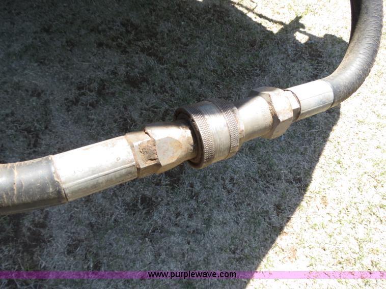 image for item B4733 1990 John Deere 9600 combine