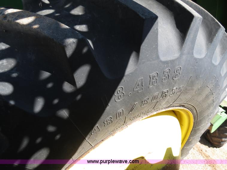 image for item B4733 1990 John Deere 9600 combine