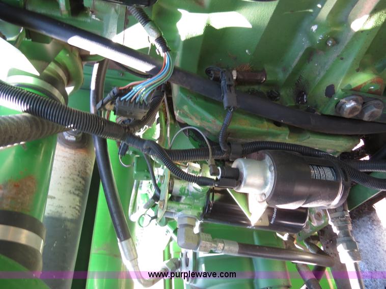 image for item B4733 1990 John Deere 9600 combine