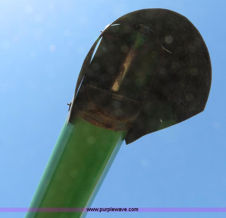 image for item B4733 1990 John Deere 9600 combine