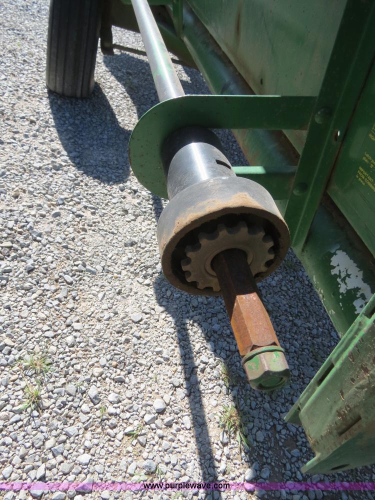 image for item B4733 1990 John Deere 9600 combine