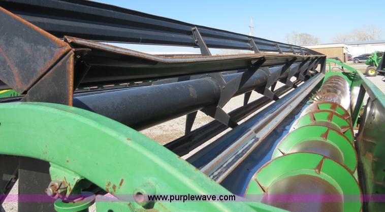 image for item B4733 1990 John Deere 9600 combine