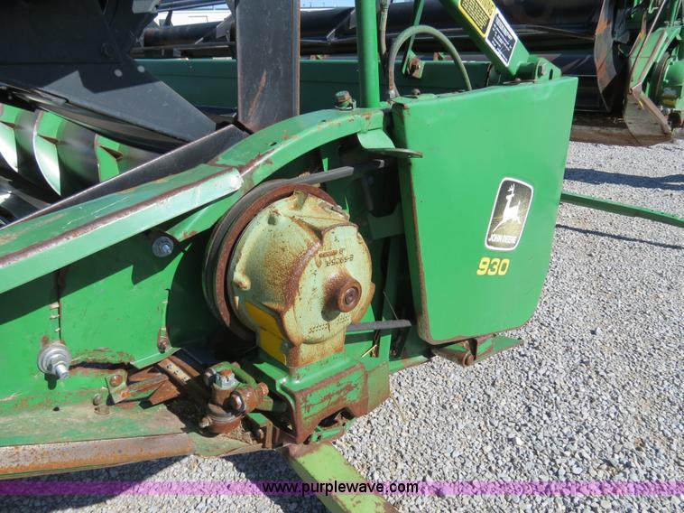image for item B4733 1990 John Deere 9600 combine