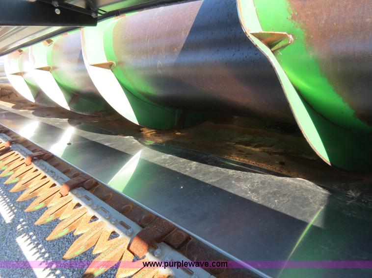 image for item B4733 1990 John Deere 9600 combine