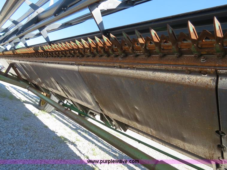 image for item B4733 1990 John Deere 9600 combine