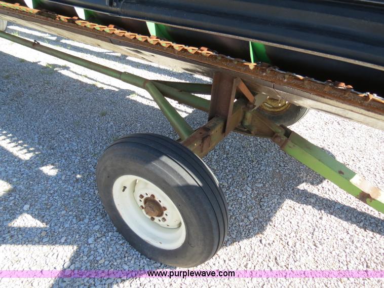 image for item B4733 1990 John Deere 9600 combine