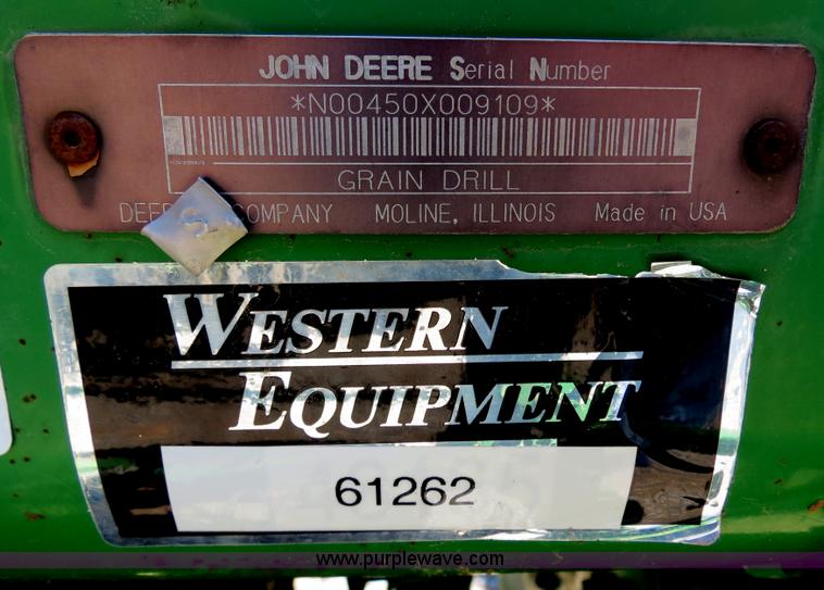 image for item B4736 John Deere 450 double grain drill