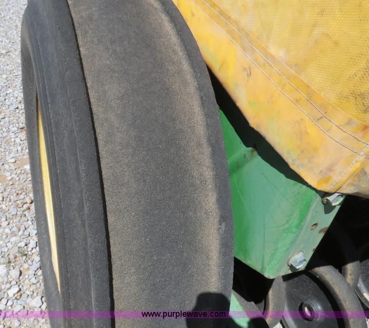 image for item B4736 John Deere 450 double grain drill