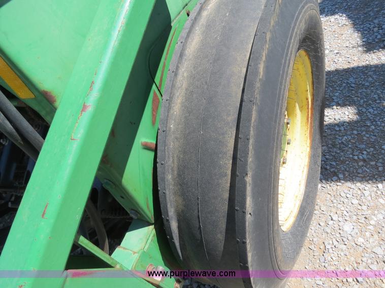 image for item B4736 John Deere 450 double grain drill