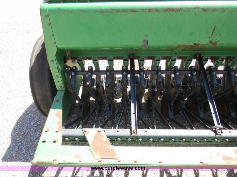image for item B4736 John Deere 450 double grain drill