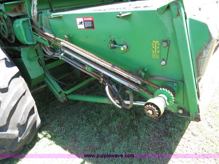 image for item B4737 1996 John Deere 9600 combine