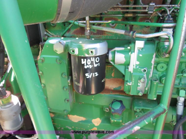 image for item B4737 1996 John Deere 9600 combine